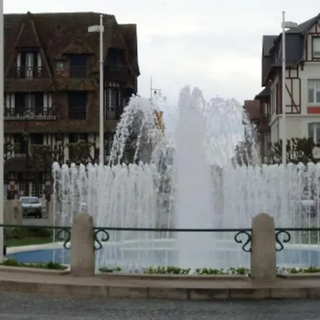 En Bord De * Deauville