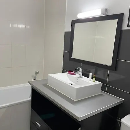 Apartment En Bord De *